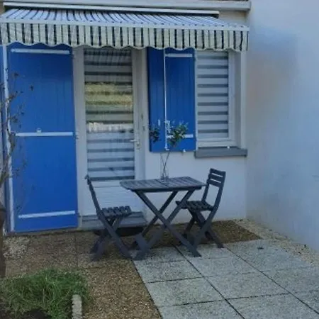 Hébergement de vacances Maison 4 Pers à La Faute-sur-mer, Proche Et Commerces, Parking Privé, Avec Jardin - Fr-1-476-184 *
